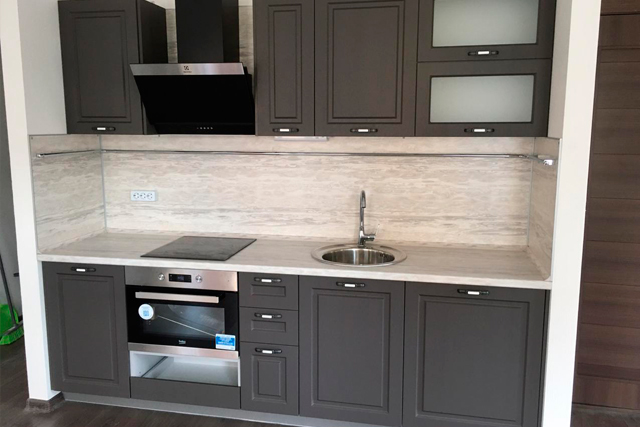 Кухня Капри в нише ЖК Юнтолово