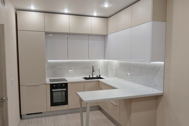 Угловая кухня в ЖК Аэросити 4