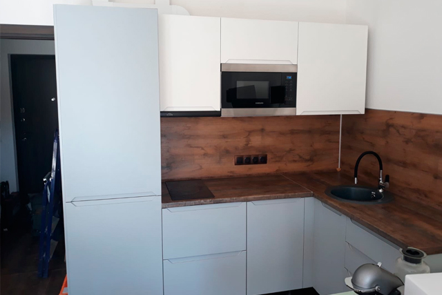 Кухня Тренто с интегрированными ручками на Арцеуловской аллеи 21