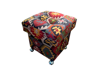 Фото Банкетка квадратная. Пуфы.