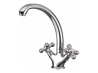 Фото Смеситель хромированный Tolero Madrid. Кухонные смесители.