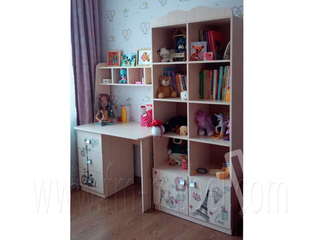 Фото Гарнитур из стола и стеллажа Амели. Детские гарнитуры Амели.